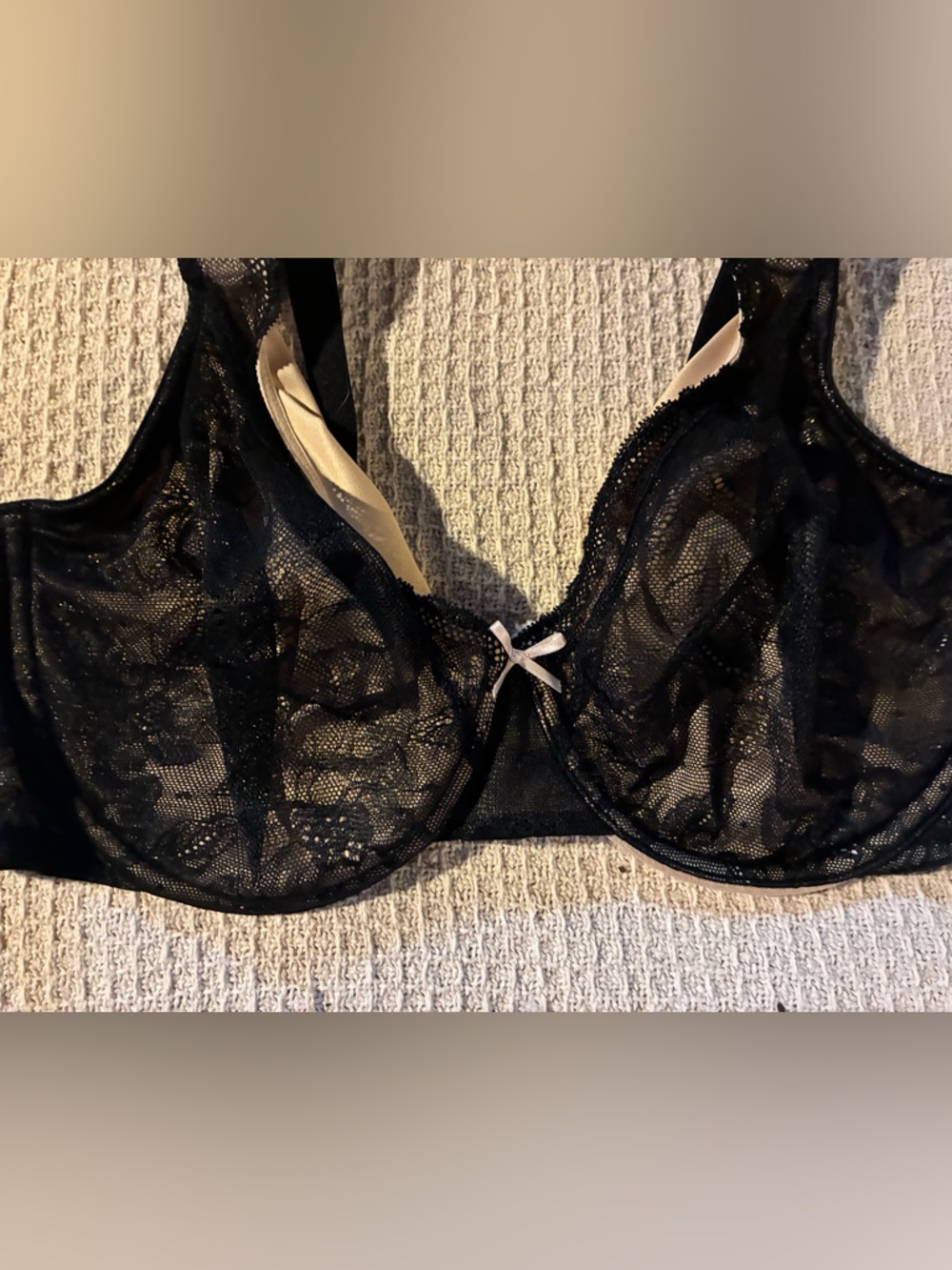 Cacique 38C lace bra blk & nude